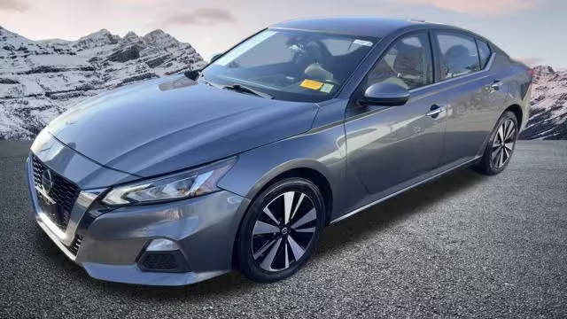2021 Nissan Altima 2.5 SV FWD photo