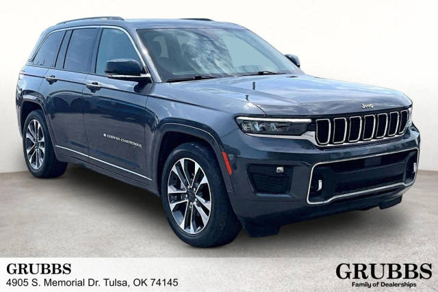 2022 Jeep Grand Cherokee Overland 4WD photo
