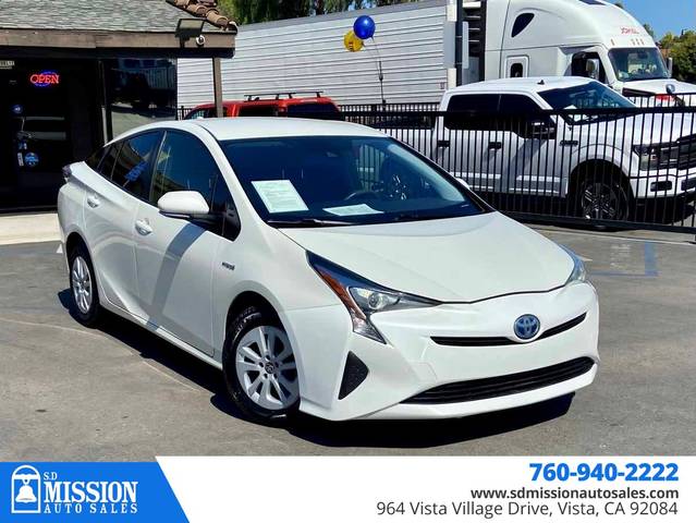 2018 Toyota Prius One FWD photo