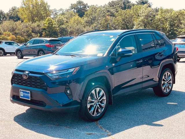 2022 Toyota RAV4 XLE Premium AWD photo