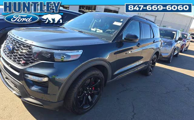 2022 Ford Explorer ST 4WD photo