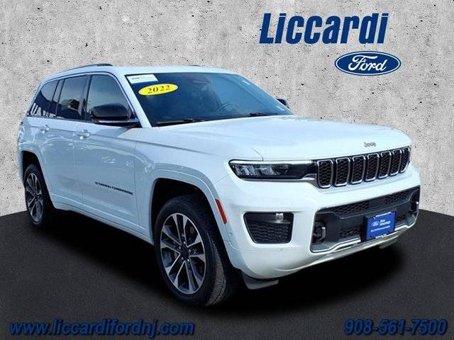 2022 Jeep Grand Cherokee Overland 4WD photo