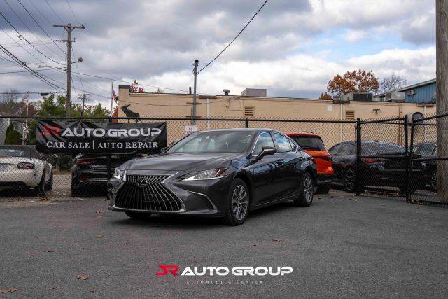 2022 Lexus ES ES 350 FWD photo