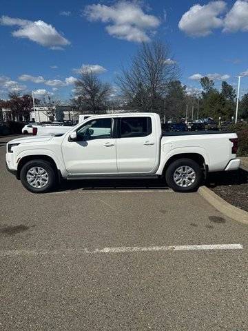 2022 Nissan Frontier SV 4WD photo