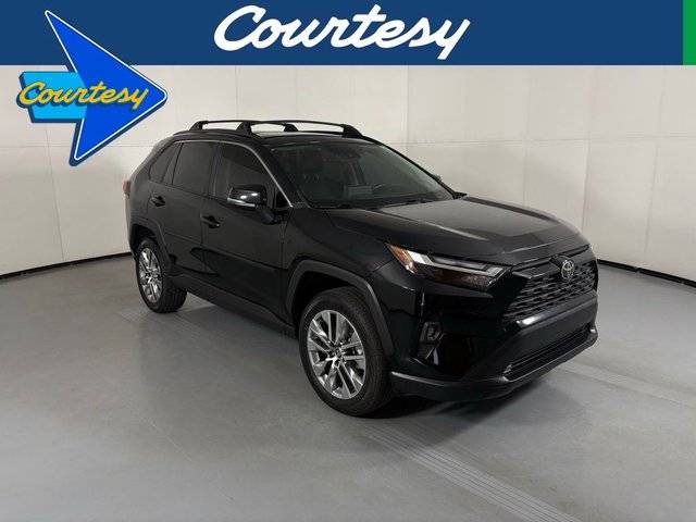 2022 Toyota RAV4 XLE Premium AWD photo