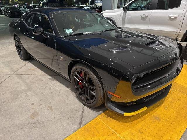 2022 Dodge Challenger R/T Scat Pack RWD photo