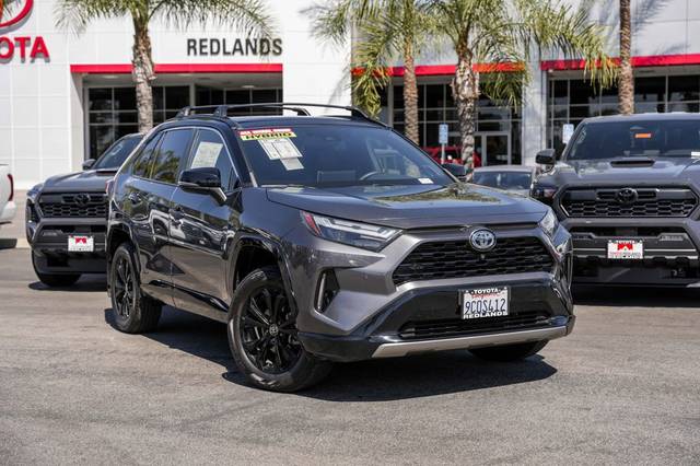 2022 Toyota RAV4 Hybrid XSE AWD photo
