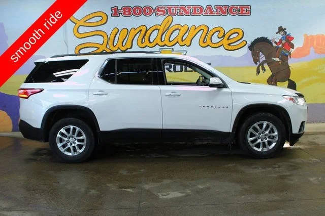 2021 Chevrolet Traverse LT Cloth FWD photo