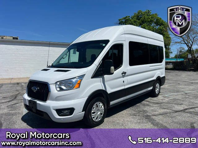 2021 Ford Transit Passenger Wagon  RWD photo