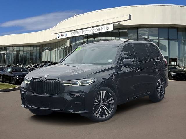 2022 BMW X7 M50i AWD photo