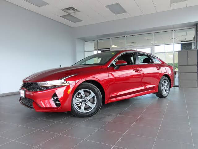 2022 Kia K5 LXS FWD photo