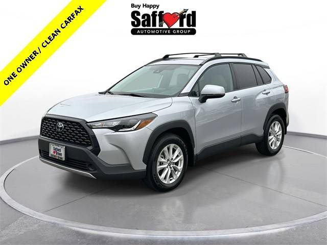 2022 Toyota Corolla Cross LE FWD photo