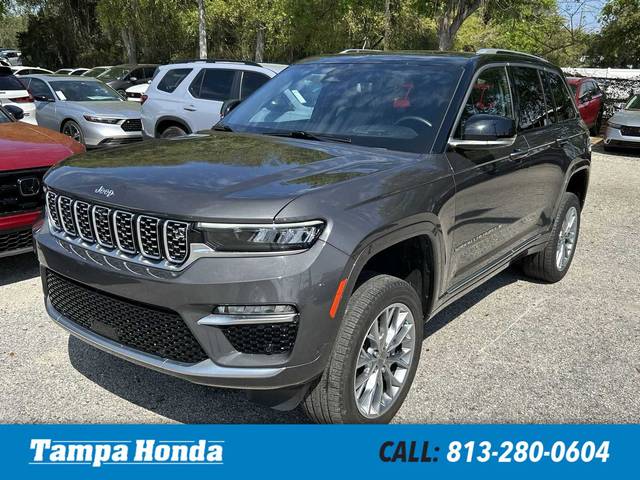 2022 Jeep Grand Cherokee Summit 4WD photo