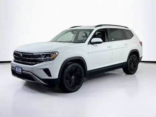 2022 Volkswagen Atlas 3.6L V6 SE w/Technology AWD photo