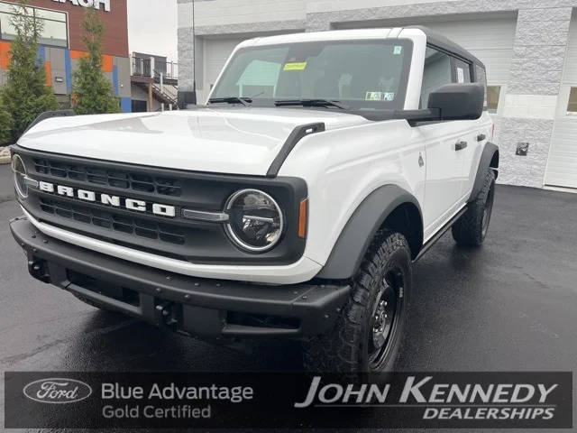 2022 Ford Bronco 4 Door Black Diamond 4WD photo