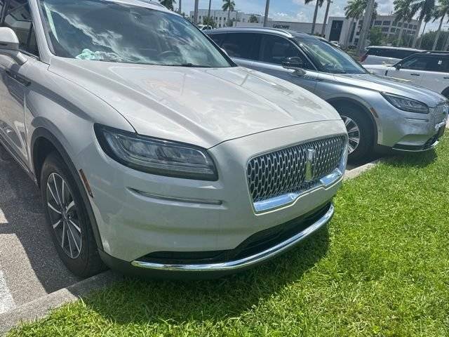 2022 Lincoln Nautilus Standard FWD photo
