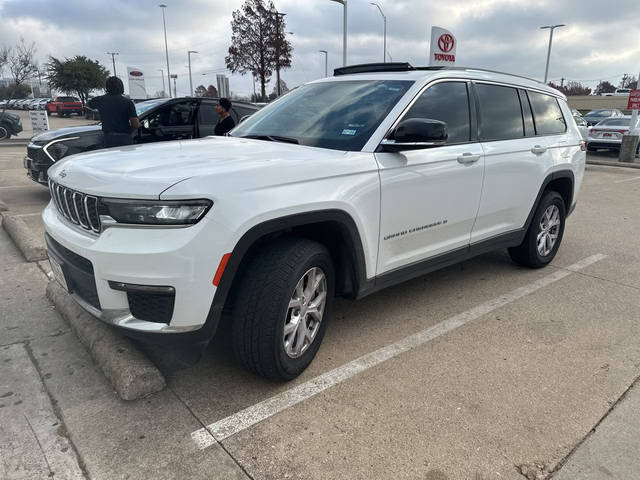 2022 Jeep Grand Cherokee L Limited 4WD photo