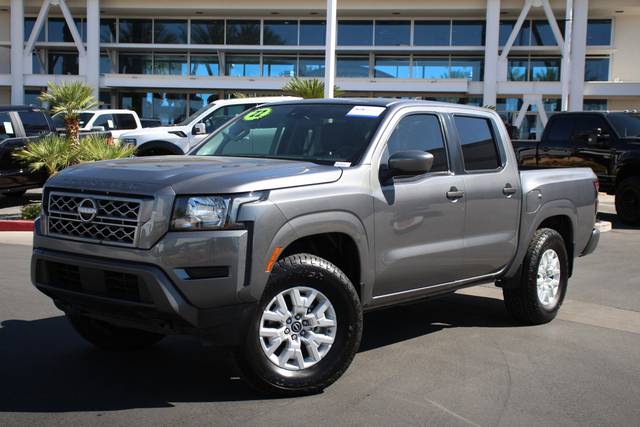 2022 Nissan Frontier SV 4WD photo