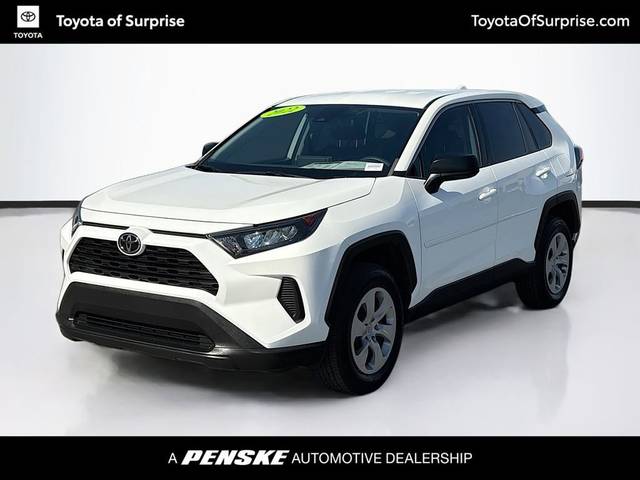2022 Toyota RAV4 LE FWD photo