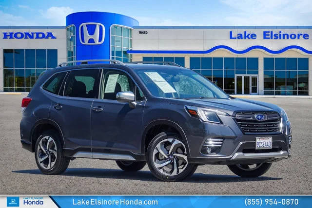 2022 Subaru Forester Touring AWD photo