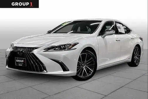 2022 Lexus ES ES 300h FWD photo