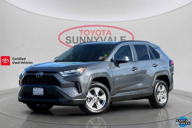 2022 Toyota RAV4 XLE FWD photo