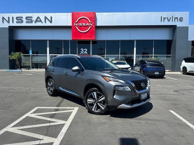 2022 Nissan Rogue Platinum FWD photo