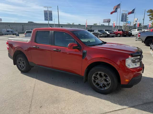 2022 Ford Maverick XLT FWD photo