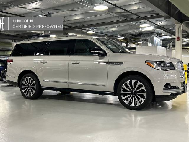 2022 Lincoln Navigator L Reserve 4WD photo