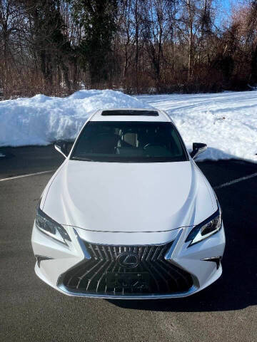 2022 Lexus ES ES 350 FWD photo