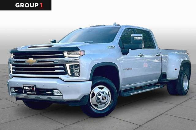 2022 Chevrolet Silverado 3500HD High Country 4WD photo