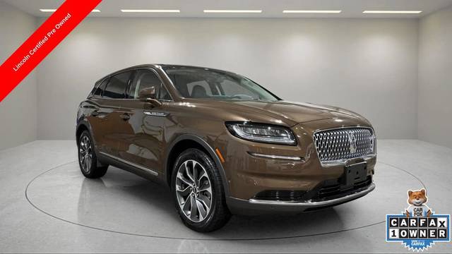 2022 Lincoln Nautilus Reserve AWD photo