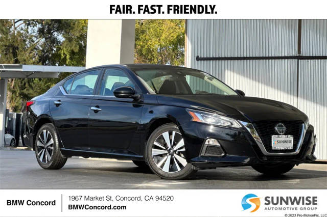 2022 Nissan Altima 2.5 SV AWD photo