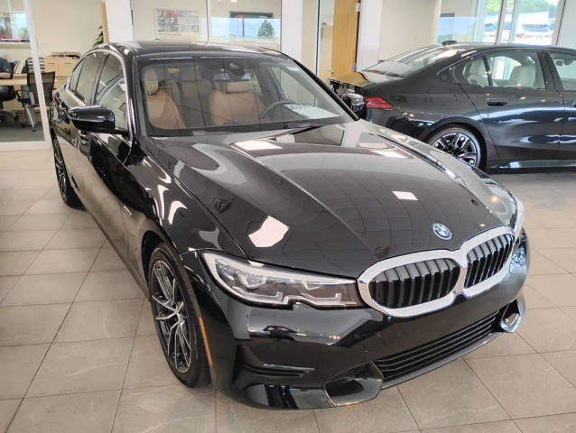 2022 BMW 3 Series 330e xDrive AWD photo