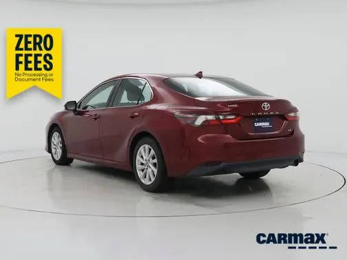 2022 Toyota Camry LE FWD photo