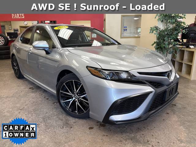 2022 Toyota Camry SE AWD photo
