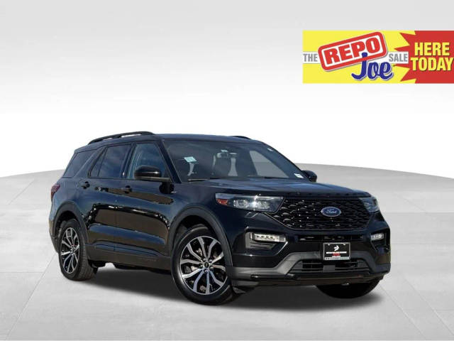 2022 Ford Explorer ST-Line RWD photo