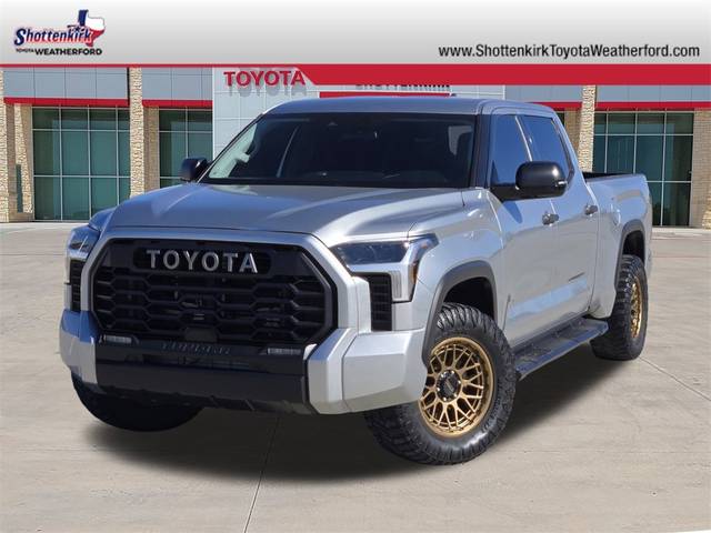 2022 Toyota Tundra SR5 4WD photo