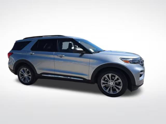 2022 Ford Explorer XLT RWD photo