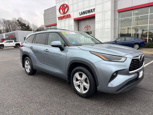 2022 Toyota Highlander LE AWD photo