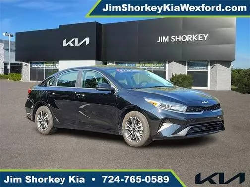 2023 Kia Forte LXS FWD photo