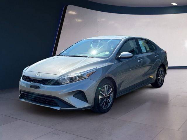 2022 Kia Forte LXS FWD photo