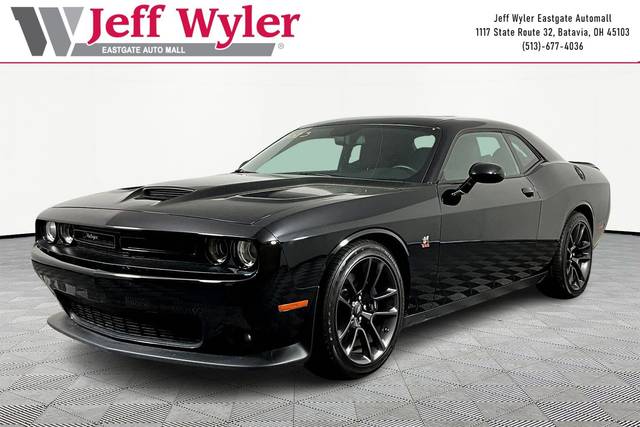 2022 Dodge Challenger R/T Scat Pack RWD photo