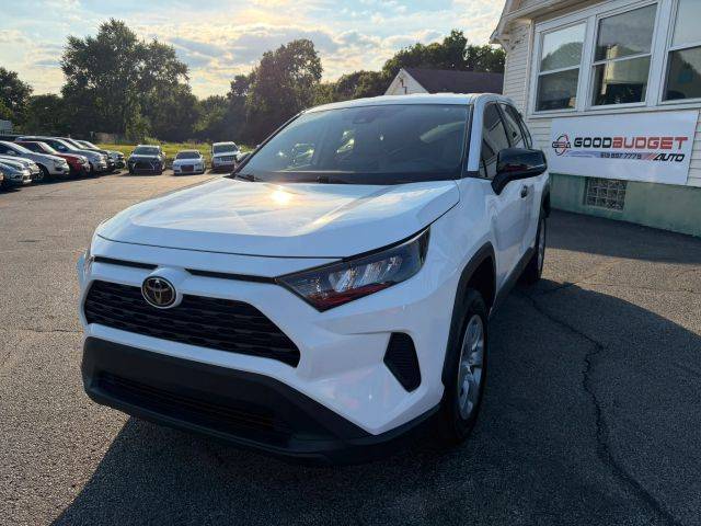 2022 Toyota RAV4 LE FWD photo