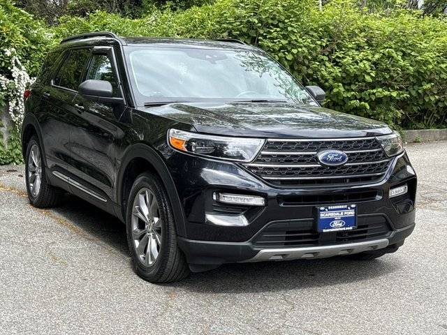 2022 Ford Explorer XLT 4WD photo