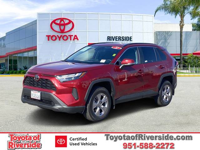 2022 Toyota RAV4 XLE FWD photo