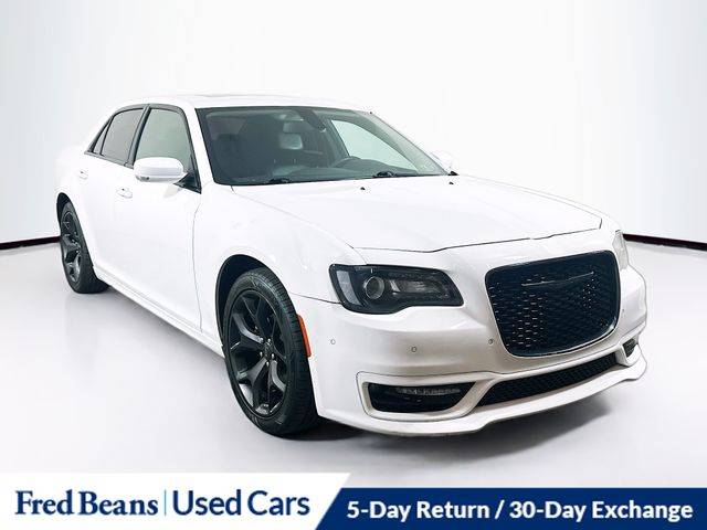2022 Chrysler 300 Touring L RWD photo