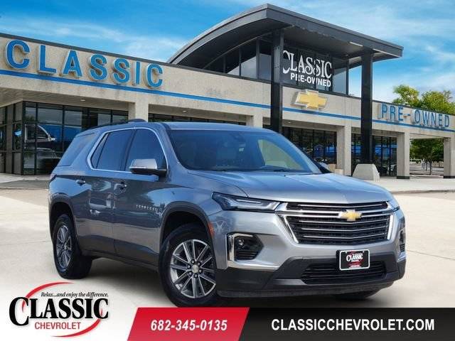 2023 Chevrolet Traverse LT Leather FWD photo