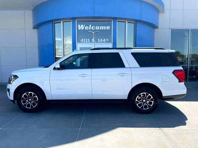 2022 Ford Expedition Max XLT 4WD photo