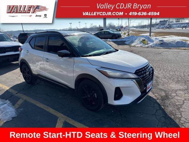 2022 Nissan Kicks SR FWD photo